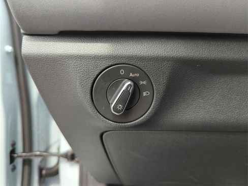 New 2026 Volkswagen Jetta SE image 35