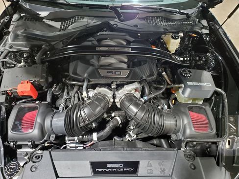 Used 2024 Ford Mustang GT Premium image 43