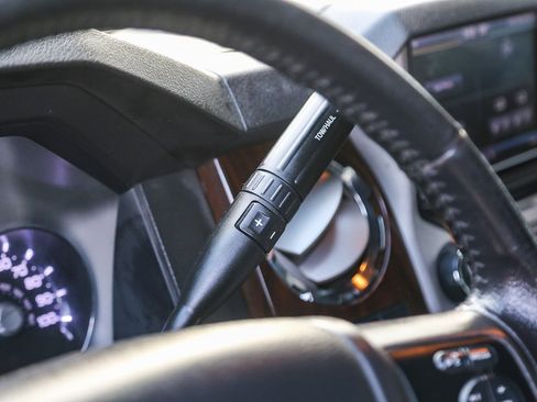 Used 2013 Ford F450 Lariat w/ Lariat Ultimate Pkg image 23