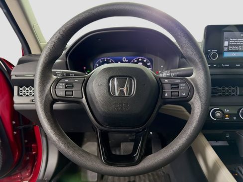 Used 2025 Honda Accord LX image 11