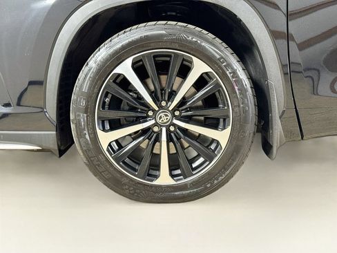 Used 2022 Toyota Highlander XSE AWD/4WD image 26