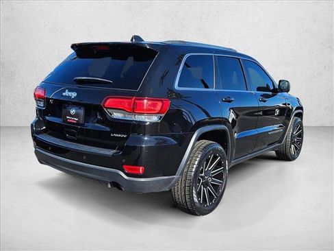 Used 2020 Jeep Grand Cherokee Laredo image 5