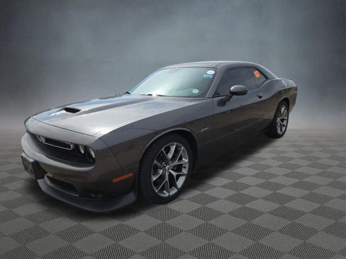Used 2019 Dodge Challenger R/T w/ Plus Package RWD image 4