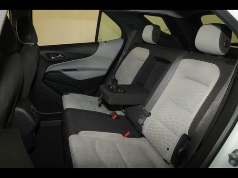 Used 2018 Chevrolet Equinox LS FWD image 13