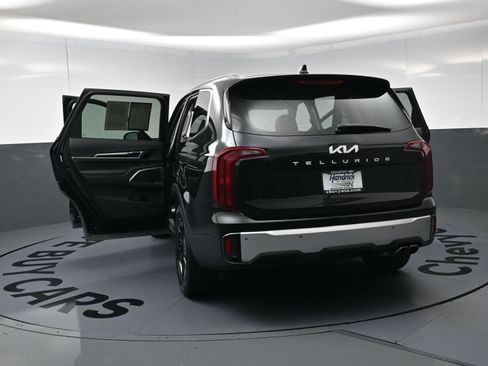 Used 2024 Kia Telluride S w/ S Sunroof Package FWD image 28