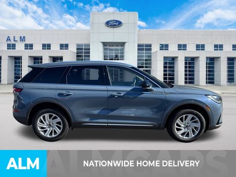 Used 2024 Lincoln Corsair AWD image 4