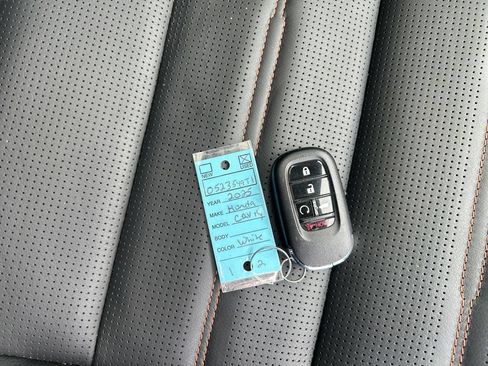 Used 2025 Honda CR-V Sport-L image 33