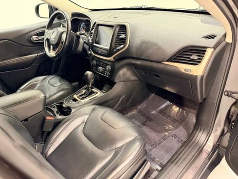 Used 2016 Jeep Cherokee High Altitude image 31