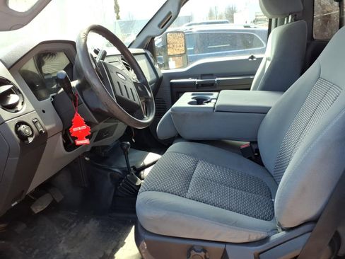 Used 2016 Ford F250 XL w/ Power Equipment Group image 6