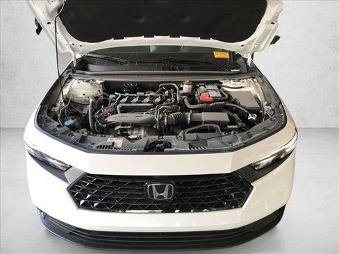 Certified 2025 Honda Accord SE image 18