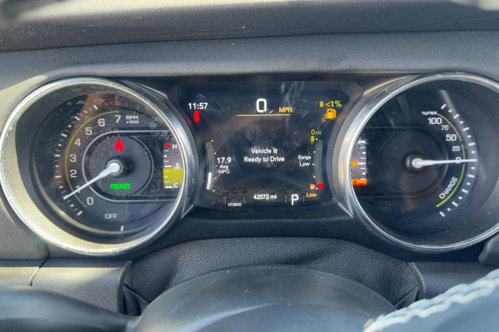 Used 2021 Jeep Wrangler Unlimited Sahara w/ Safety Group AWD/4WD image 16