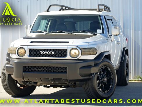 Used 2007 Toyota FJ Cruiser 2WD image 1