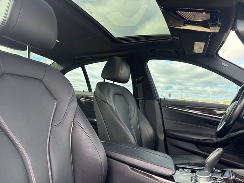 Used 2019 BMW 530i w/ Convenience Package image 14