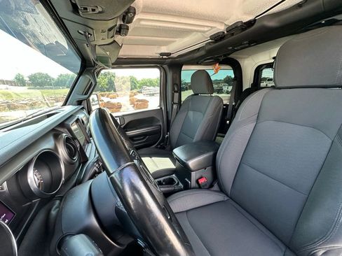 Used 2020 Jeep Wrangler Sport AWD/4WD image 15