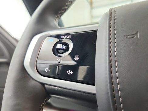 Used 2025 Nissan Armada Platinum Reserve image 27