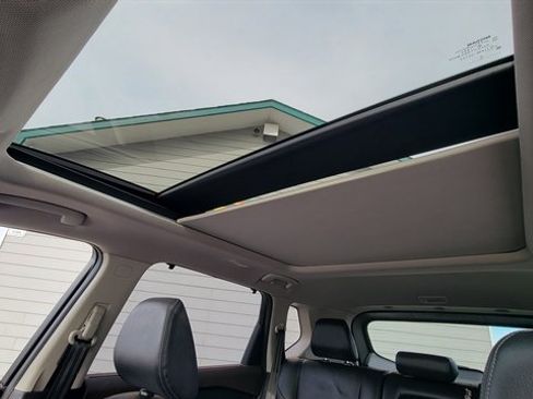 Used 2021 Nissan Rogue SL w/ Premium Package image 47