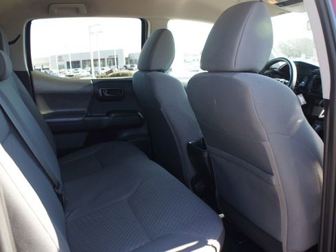 Used 2021 Toyota Tacoma SR w/ SR Convenience Package image 17