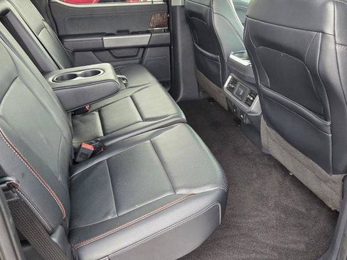 Used 2022 Ford F150 Lariat RWD image 17