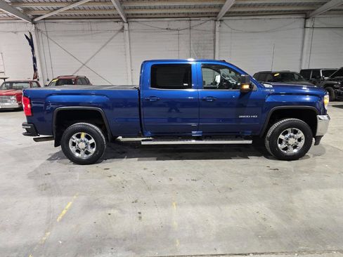 Used 2017 GMC Sierra 3500 SLE w/ SLE Fleet Preferred Package image 17