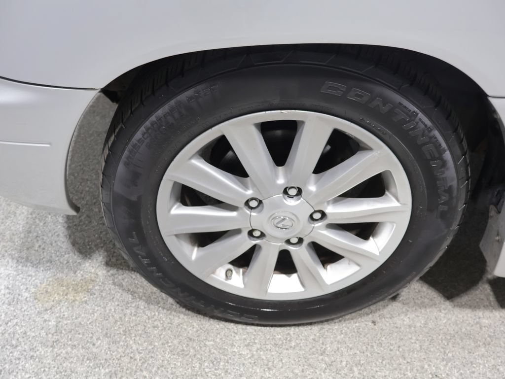 Used 2007 Lexus LX 470 4WD w/ Preferred Accessory Pkg image 9