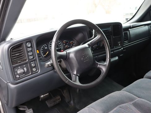 Used 2000 Chevrolet Silverado 1500 LS image 16