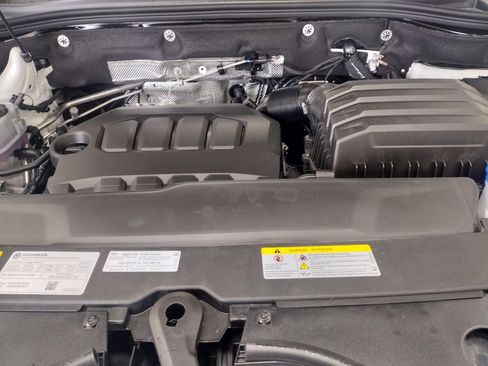 New 2026 Volkswagen Atlas Cross Sport SE AWD/4WD image 8