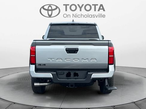 New 2026 Toyota Tacoma TRD Off-Road AWD/4WD image 4