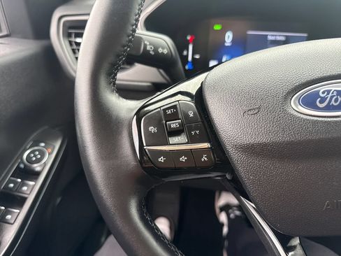 Used 2026 Ford Escape SE FWD image 32