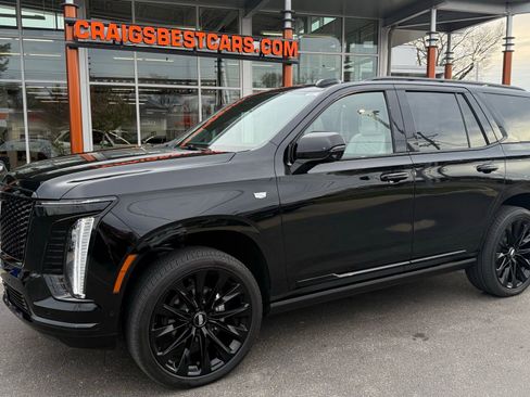 Used 2026 Cadillac Escalade Platinum Sport w/ LPO, ONYX Package image 2