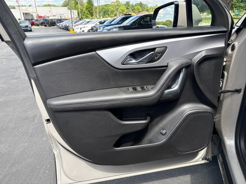 Used 2021 Chevrolet Blazer LT FWD image 17