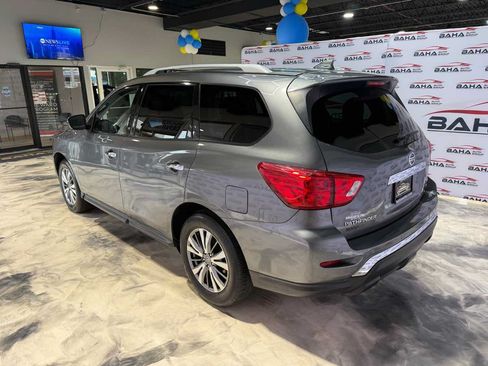 Used 2020 Nissan Pathfinder SL AWD/4WD image 9