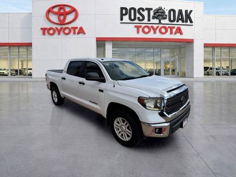 Used 2018 Toyota Tundra SR5 w/ SR5 Upgrade Package AWD/4WD image 5