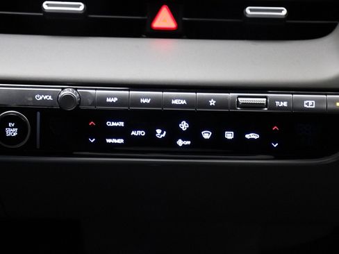 Used 2024 Hyundai Ioniq 5 SEL image 27