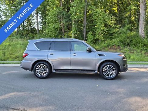 Used 2022 Nissan Armada SL w/ Captain's Chairs Package AWD/4WD image 14