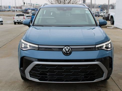 New 2026 Volkswagen Taos SEL AWD/4WD image 2