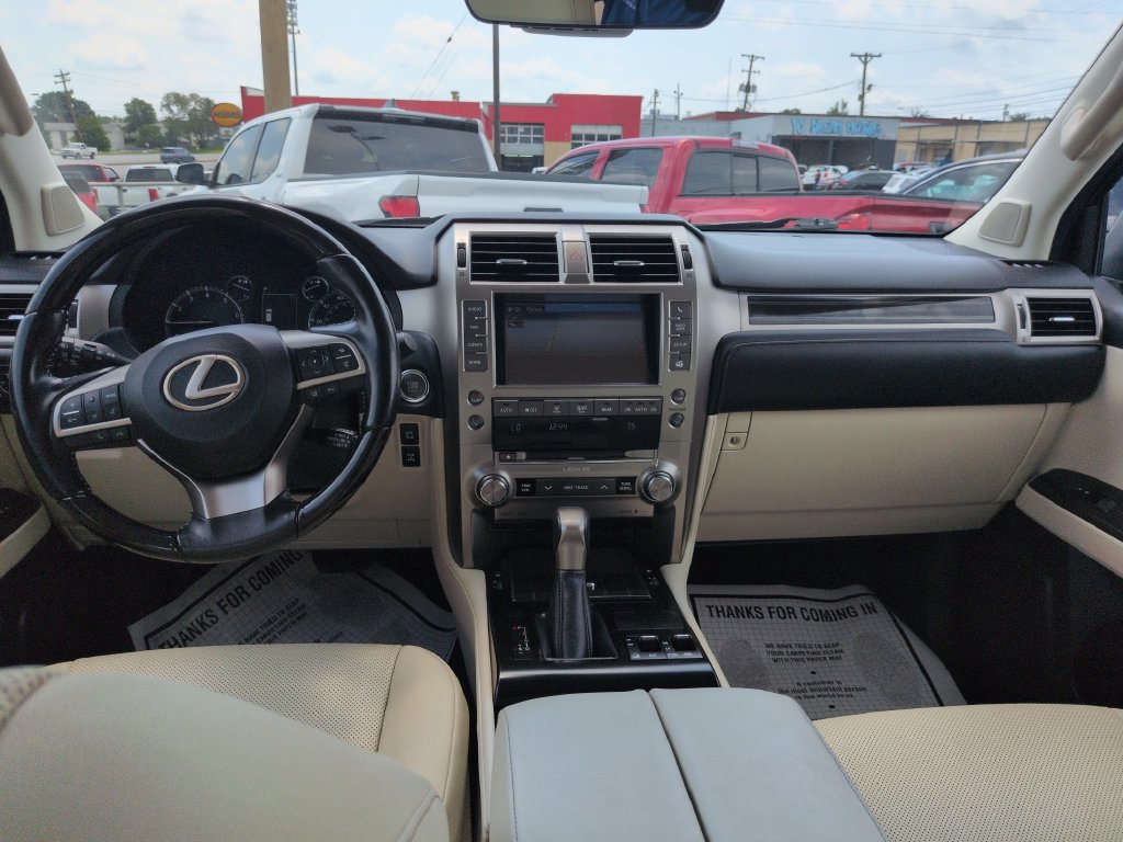 Used 2021 Lexus GX 460 Premium w/ Premium Package AWD/4WD image 12
