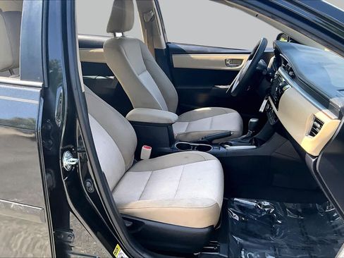 Used 2014 Toyota Corolla LE FWD image 9
