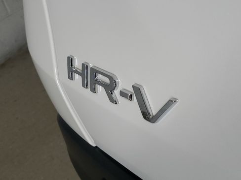 Certified 2026 Honda HR-V LX image 6