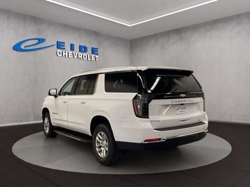 New 2026 Chevrolet Suburban LT w/ Comfort Package AWD/4WD image 12
