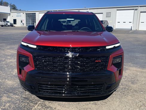 New 2026 Chevrolet Traverse RS w/ LPO, Floor Liner Package image 5