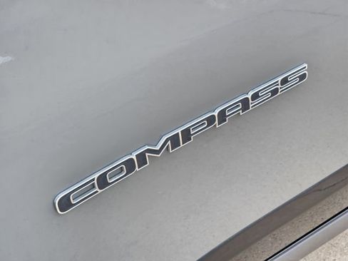 Used 2023 Jeep Compass Limited w/ Elite Group AWD/4WD image 9