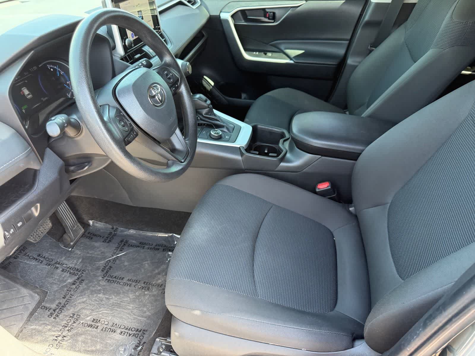 Used 2023 Toyota RAV4 LE AWD/4WD image 14