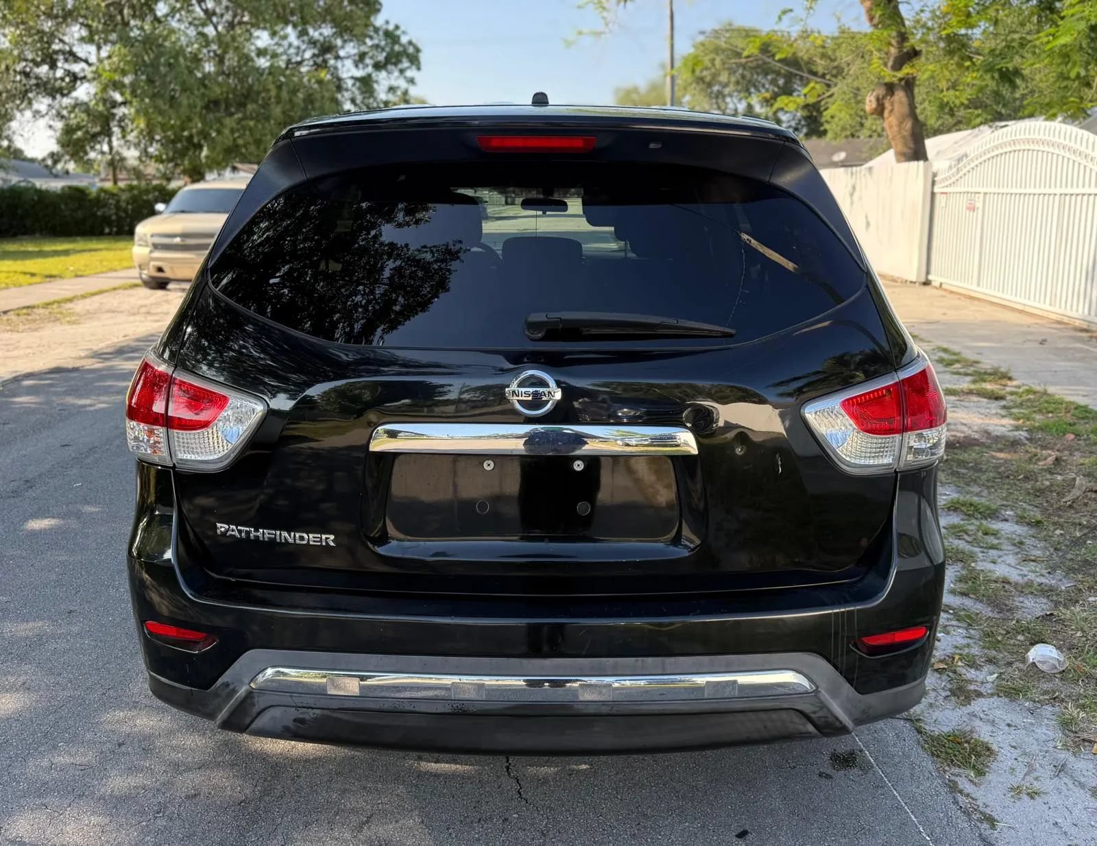 Used 2015 Nissan Pathfinder S FWD image 8