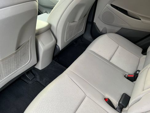 Used 2017 Hyundai Tucson SE image 16