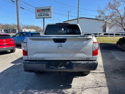 Used 2017 Nissan Titan PRO-4X w/ Pro-4x Convenience Package image 3