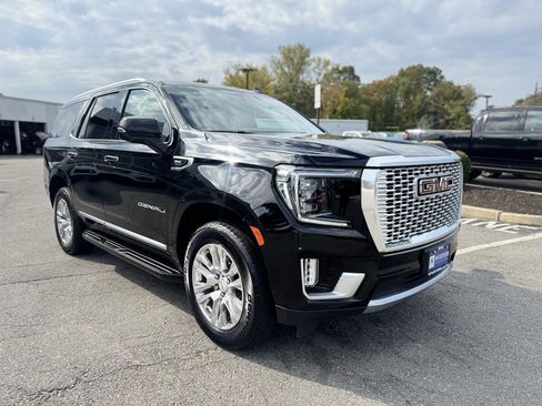 Used 2023 GMC Yukon Denali image 9