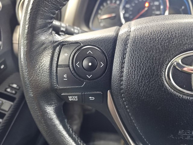 Used 2013 Toyota RAV4 Limited AWD/4WD image 17