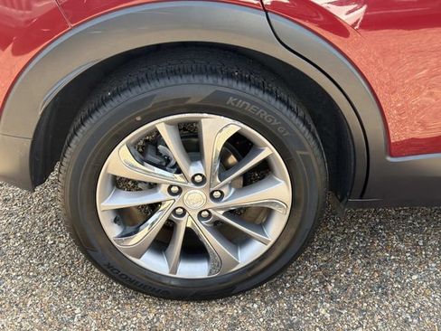 Used 2023 Buick Encore GX Essence w/ Experience Buick Package FWD image 5
