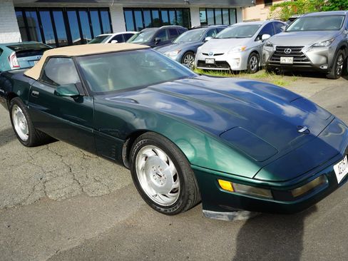 Used 1995 Chevrolet Corvette Convertible RWD image 3