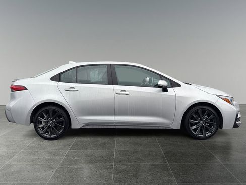 Used 2025 Toyota Corolla XSE image 8